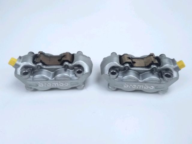 Etrier frein avant occasion DUCATI STREETFIGHTER 848 S 2013