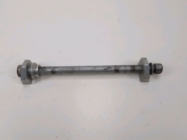 Axe de roue arriere occasion BMW F 800 GS 2009