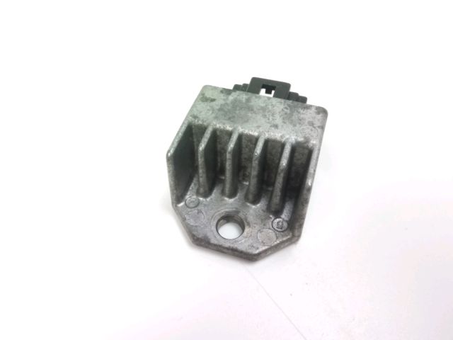 Regulateur de tension occasion PEUGEOT LUDIX 2015