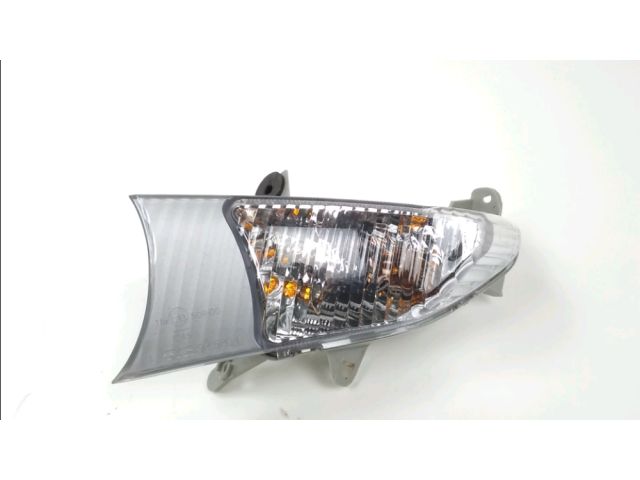 Clignotant avant g occasion SUZUKI BURGMAN 125 2011