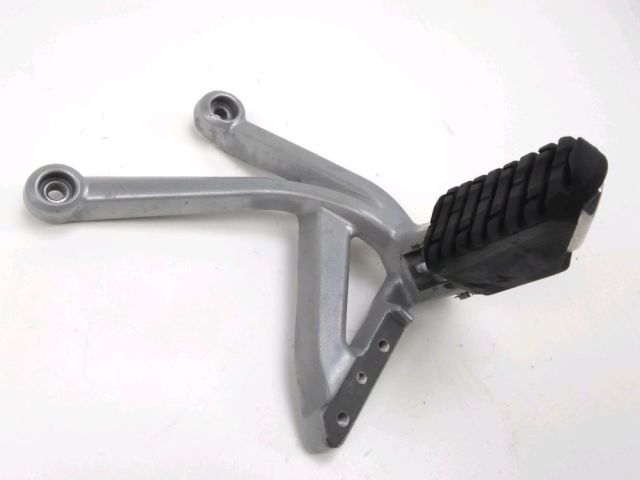 Platine et repose pieds arriere droit occasion TRIUMPH TIGER 2013