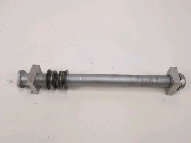 Axe de roue arriere occasion APRILIA MANA 2008