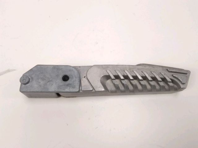 Repose pieds arriere droit occasion KYMCO LIKE 2018