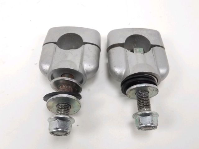 Pontets de guidon occasion SUZUKI GSF 1250 BANDIT S 2008