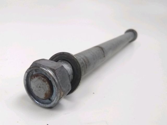 Axe de roue arriere occasion HONDA CB 600 HORNET 2009