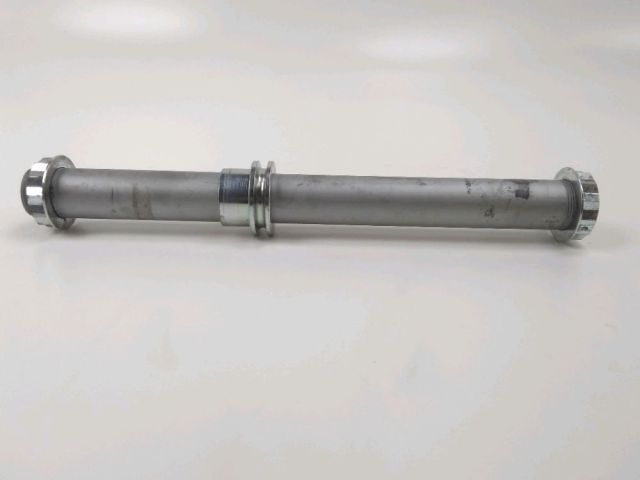 Axe de roue arriere occasion DUCATI MONSTER 821 2015