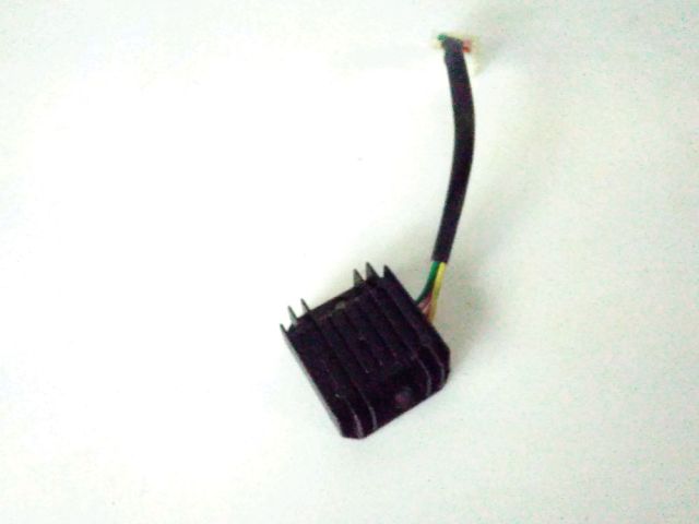 Regulateur de tension occasion SYM FIDDLE III 2015