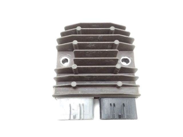 Regulateur de tension occasion HONDA CBR 900 RR FIREBLADE 1993