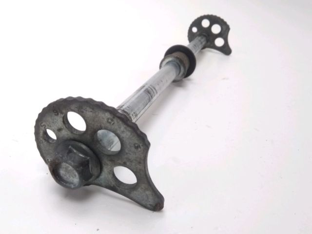 Axe de roue arriere occasion YAMAHA TW 125 1999