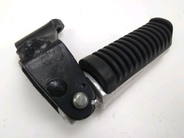 Platine et repose pieds arriere gauche occasion YAMAHA YP 125 X-MAX 2007