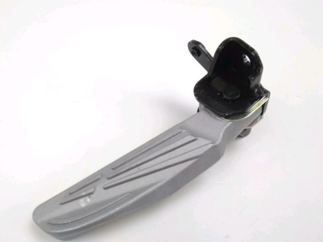 Platine et repose pieds arriere droit occasion SYM FIDDLE IV 2021