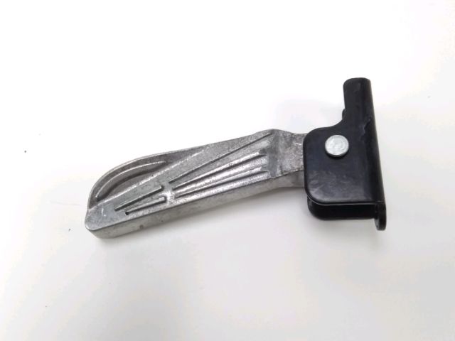 Platine et repose pieds arriere gauche occasion MASH CITY 2020