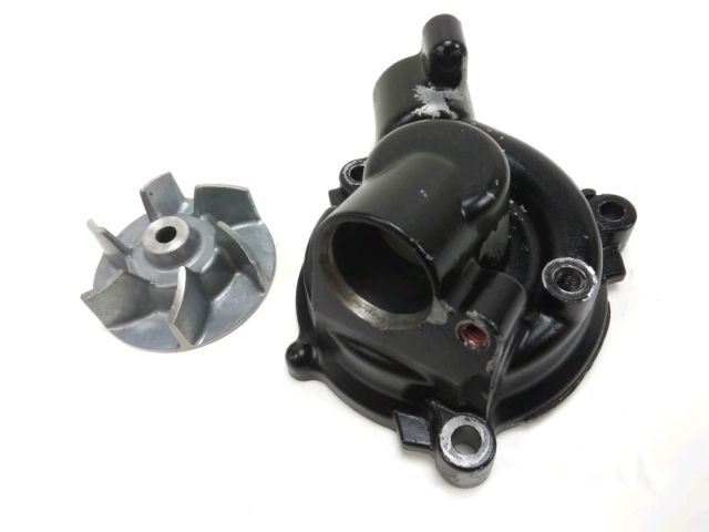 Pompe a eau occasion KAWASAKI Z 1000 2009
