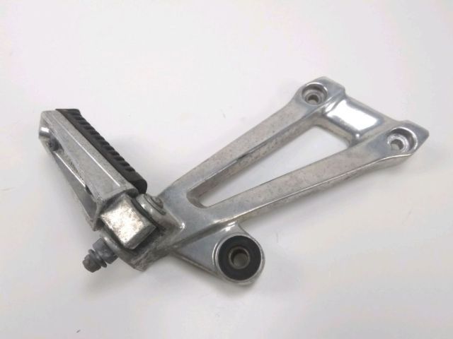 Platine et repose pieds arriere droit occasion YAMAHA XJR 1300 2003