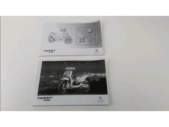 Manuel d'utilisation occasion PEUGEOT TWEET 2020