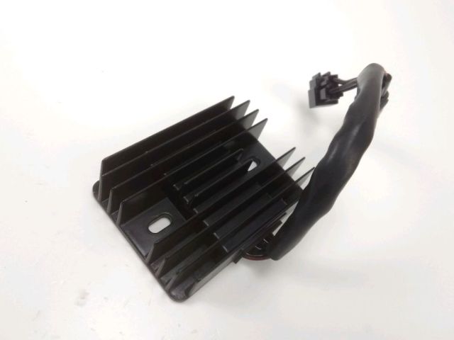 Regulateur de tension occasion SUZUKI GSF 650 BANDIT 2012