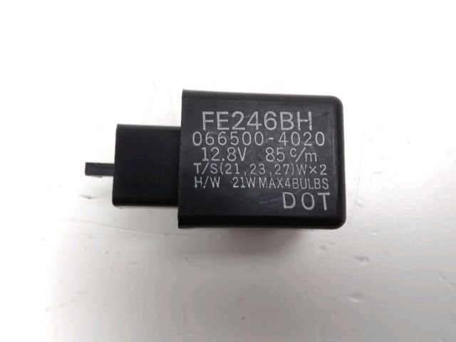 Centrale clignotant  occasion YAMAHA YZF 600 THUNDER CAT 2003