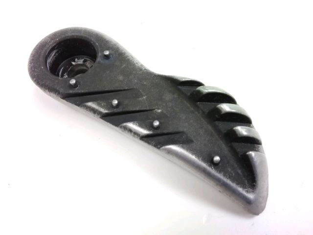 Repose pieds arriere droit occasion MBK CW 50 BOOSTER 2008