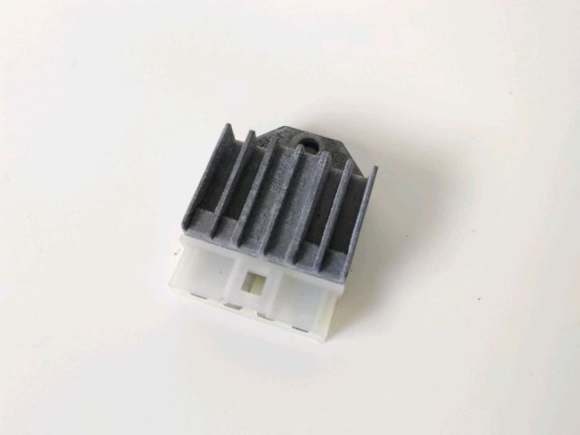 Regulateur de tension occasion MBK YN 50 OVETTO 2000