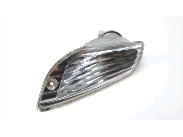Clignotant avant d occasion VESPA LX 125 2008