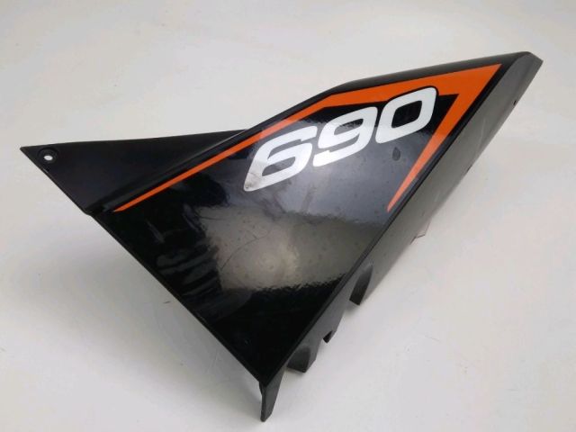 Carenage arriere gauche occasion KTM DUKE 690 2010