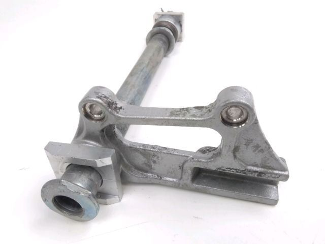 Axe de roue arriere occasion KAWASAKI ZX-6R 600 NINJA 2002