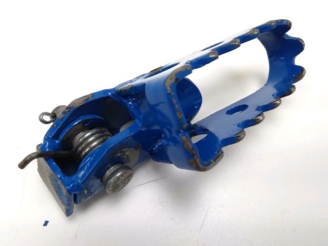 Repose pieds avant gauche occasion SUZUKI TS 50 X 1993