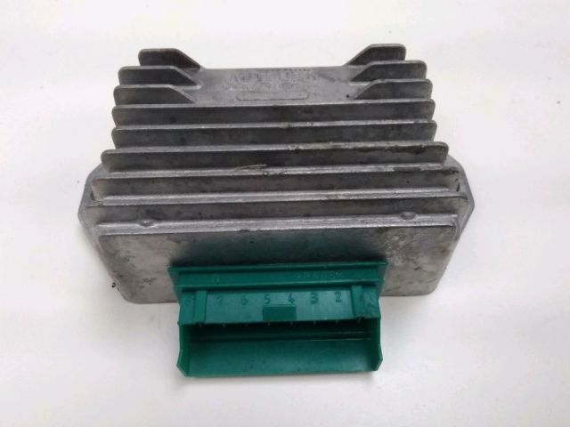 Regulateur de tension occasion PIAGGIO NRG 50 2007