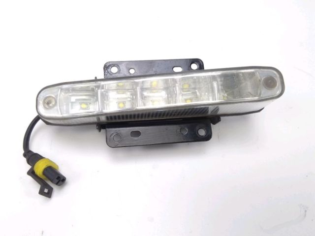 Veilleuse avant occasion PEUGEOT METROPOLIS 2016