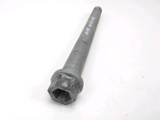 Axe de roue arriere occasion KTM LC4 DUKE II 640 E 2007