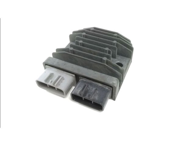 Regulateur de tension occasion YAMAHA MT-09 900 2018