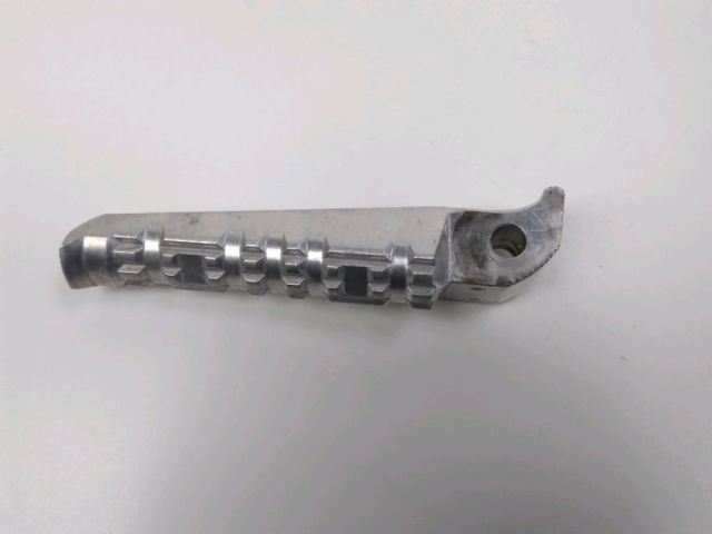 Repose pieds arriere gauche occasion YAMAHA YP 125 X-MAX 2015