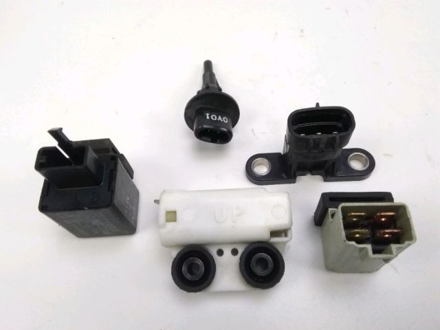 Relais boitier electrique occasion MBK YPR 125 SKYCRUISER 2011