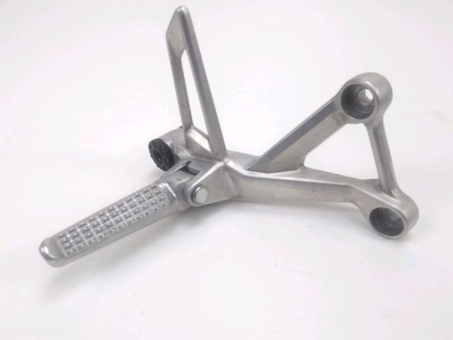 Platine et repose pieds arriere droit occasion HONDA CB 500 F 2018