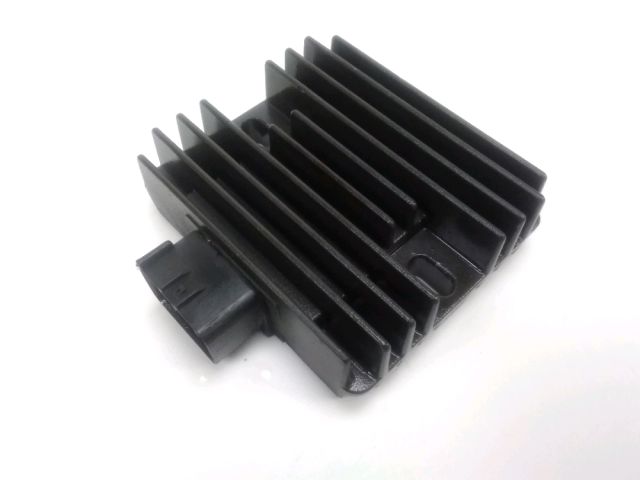 Regulateur de tension occasion YAMAHA MT-03 660 2010