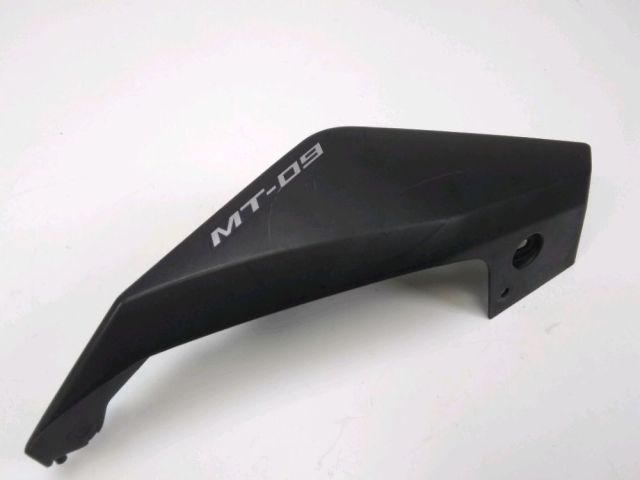 Carenage arriere droit occasion YAMAHA MT-09 2014