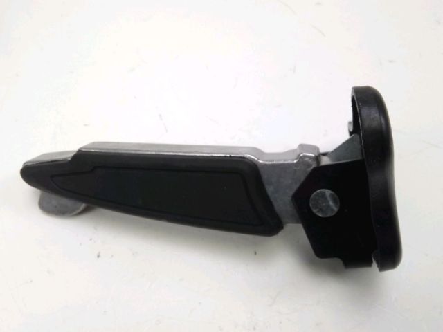 Repose pieds arriere droit occasion PEUGEOT DJANGO 2016