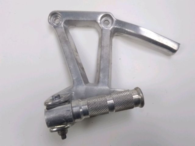 Platine arriere gauche complete occasion YAMAHA FZS 600 FAZER 2001