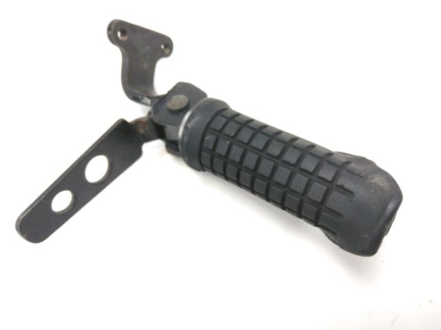 Repose pieds arriere droit occasion SUZUKI AY 50 KATANA 2007