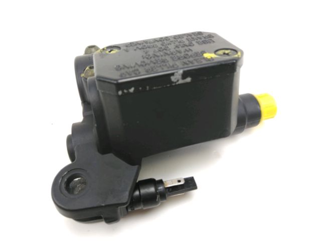 Maitre cylindre frein av complet occasion PIAGGIO X-EVO 125 2016