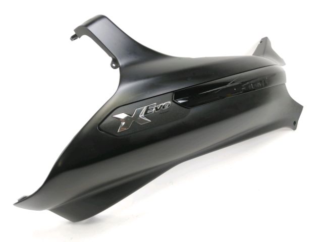 Carenage arriere gauche occasion PIAGGIO X-EVO 125 2016