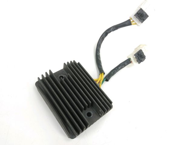Regulateur de tension occasion VESPA GTS 2012