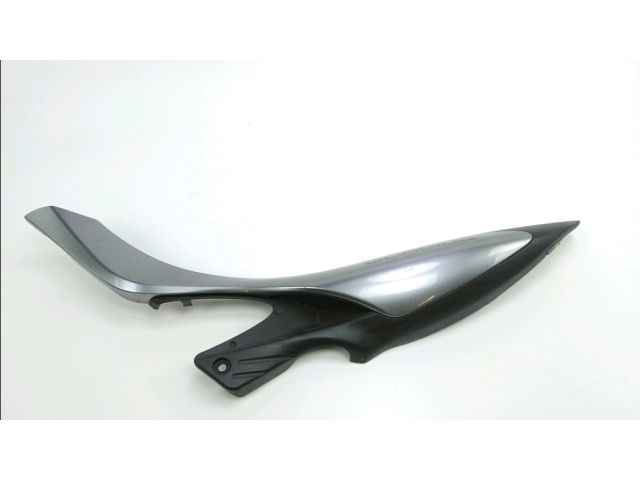 Carenage arriere gauche occasion SUZUKI SFV 650 GLADIUS 2011
