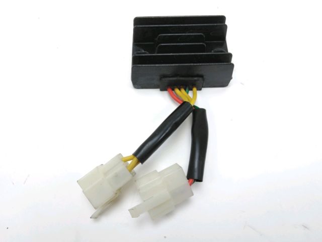 Regulateur de tension occasion PEUGEOT KISBEE 2021