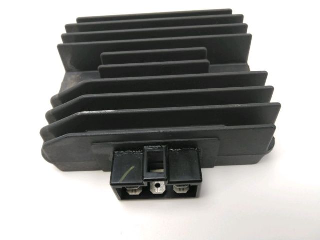 Regulateur de tension occasion YAMAHA YZF-R6 600 2005