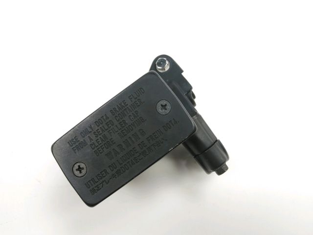 Maitre cylindre frein av complet occasion SUZUKI AN 650 BURGMAN 2013