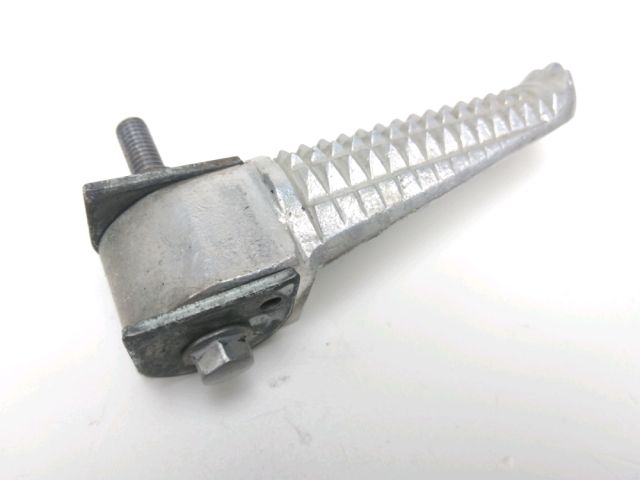 Repose pieds arriere droit occasion YAMAHA YZF 600 THUNDER CAT 2000