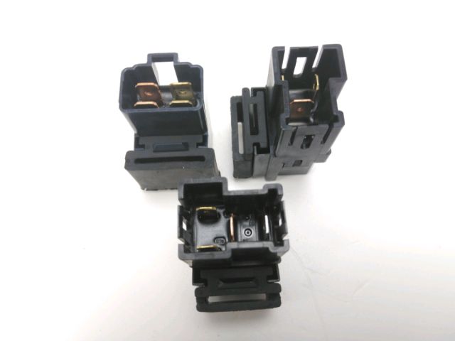 Relais boitier electrique occasion YAMAHA YZF-R 125 2008