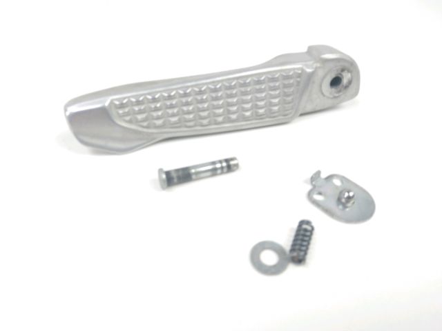 Repose pieds arriere droit occasion HONDA NSS 125 FORZA 2017