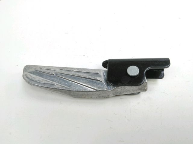 Repose pieds arriere droit occasion EZNEN VAX 2018